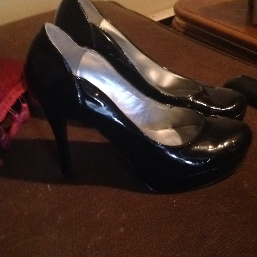Guess black high heels
